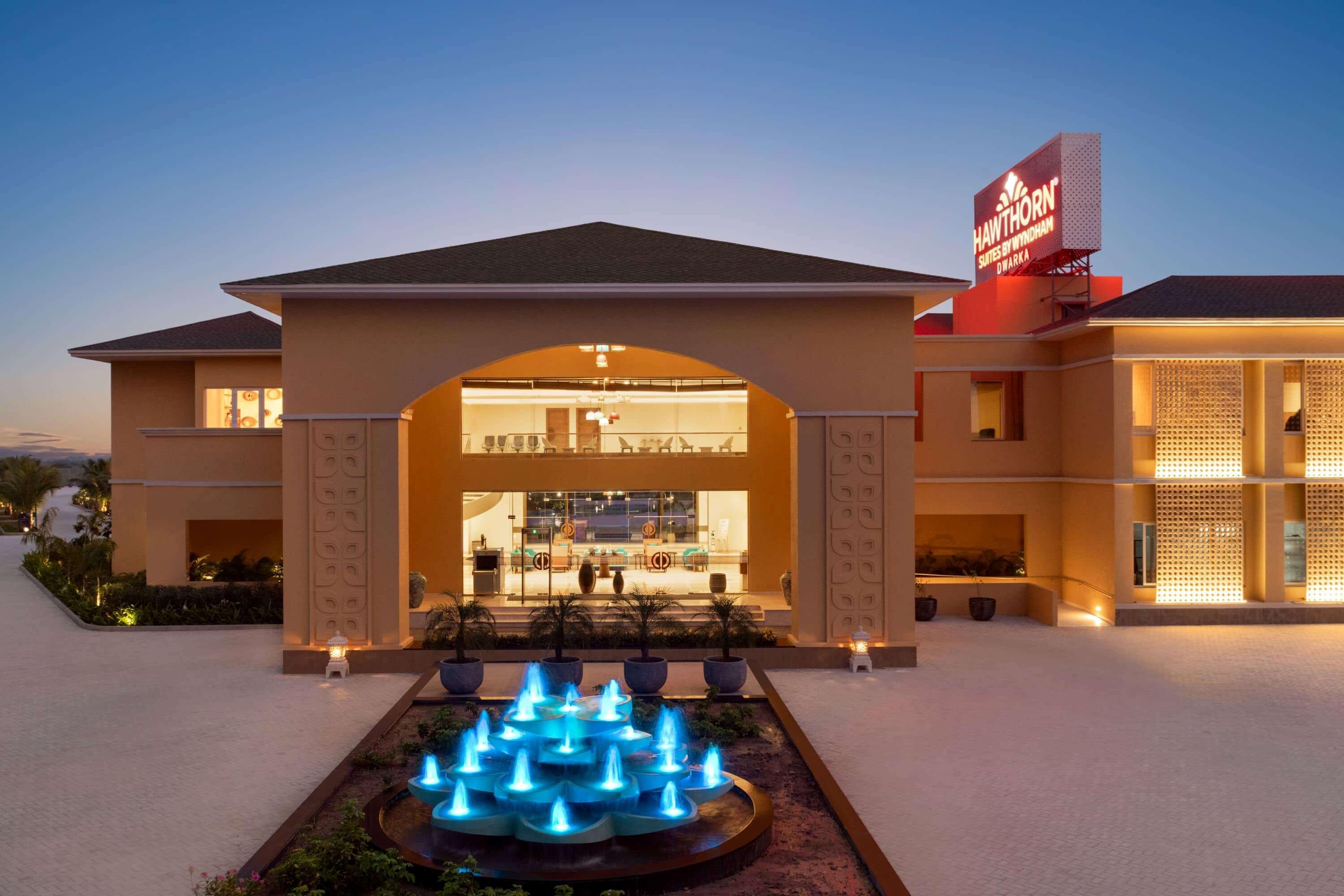 Hawthorn Suites By Wyndham Dwarka Eksteriør billede