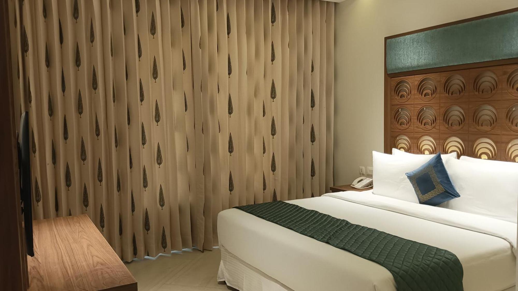Hawthorn Suites By Wyndham Dwarka Eksteriør billede